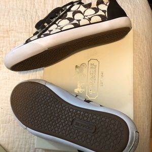 Coach Size: 6 Brown Barrett Sneakers.